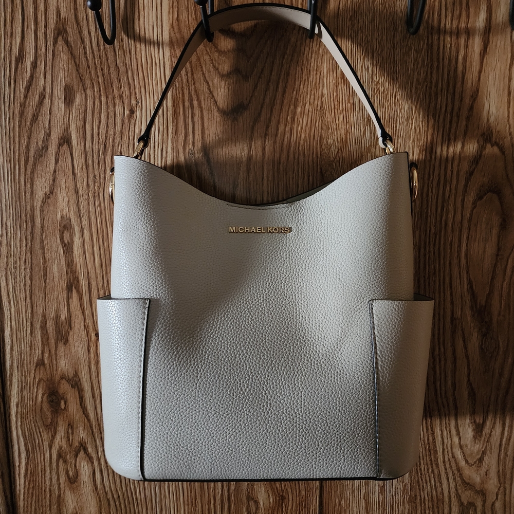 Michael Kors Cream Shoulder Bag